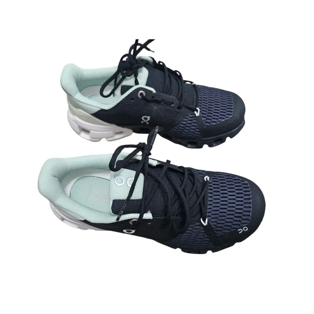 On Running Women's Cloudflyer 3 Running Shoe 6.5 Black/White